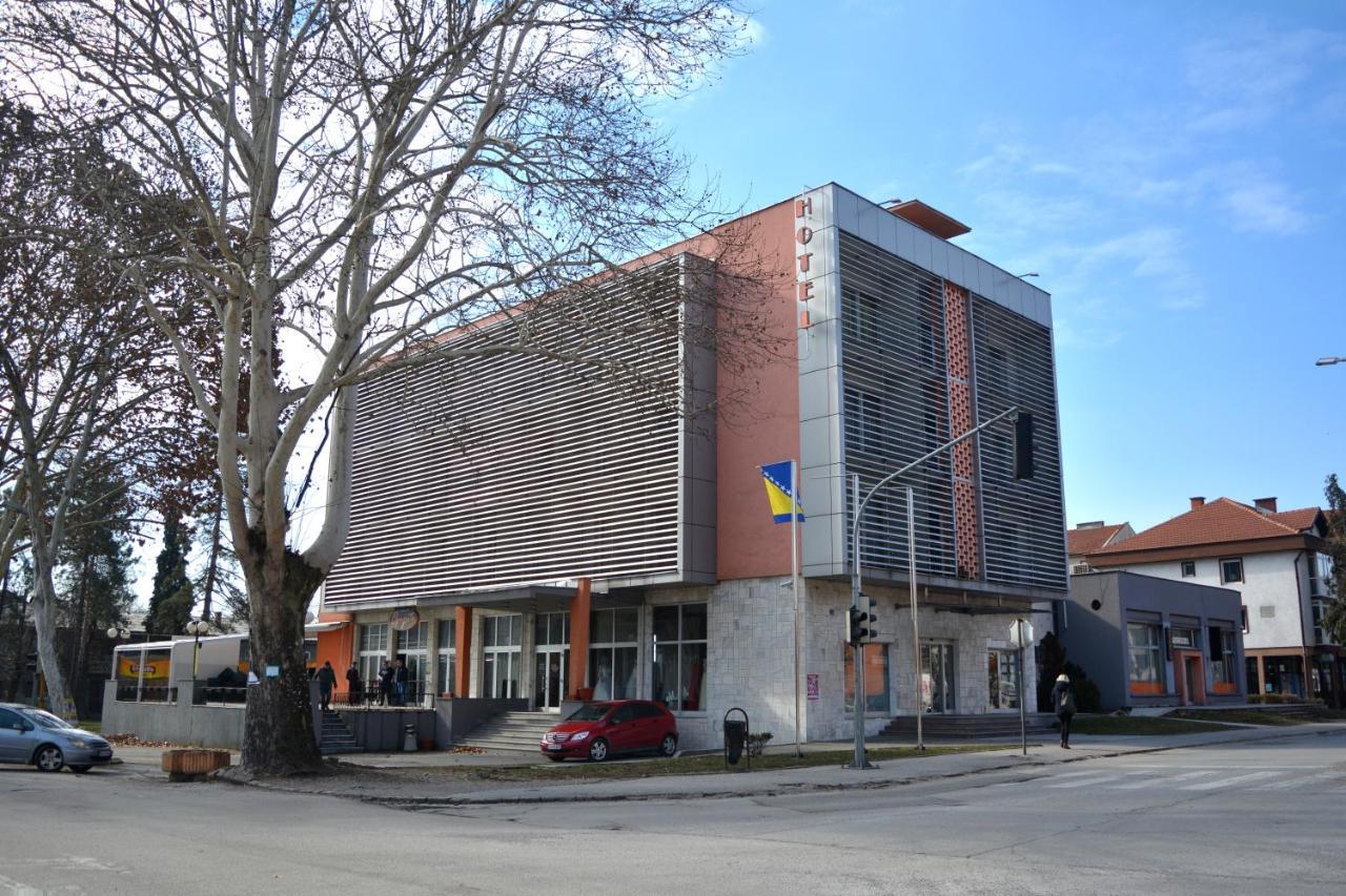 Hotel Lukavac Exterior photo